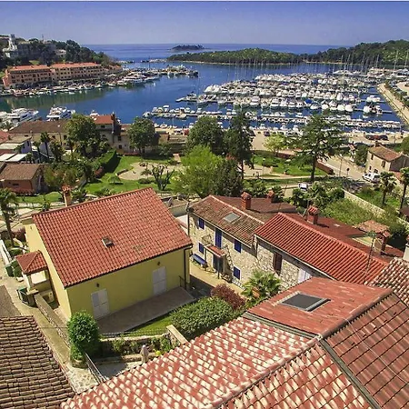 Rustikales Steinhaus Nur 300 Meter Zum Mit Meerblick, Grill, Terrasse 브르사르