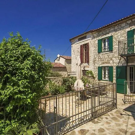 Rustikales Steinhaus Nur 300 Meter Zum Mit Meerblick, Grill, Terrasse 브르사르