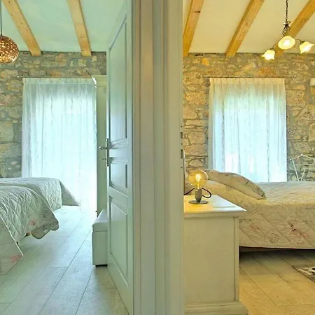 Rustikales Steinhaus Nur 300 Meter Zum Mit Meerblick, Grill, Terrasse * ヴルサル