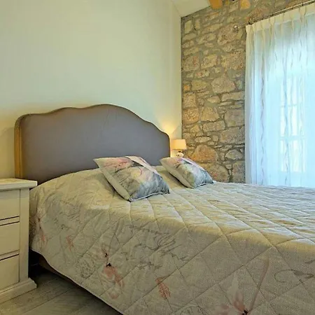 펜션 Rustikales Steinhaus Nur 300 Meter Zum Mit Meerblick, Grill, Terrasse