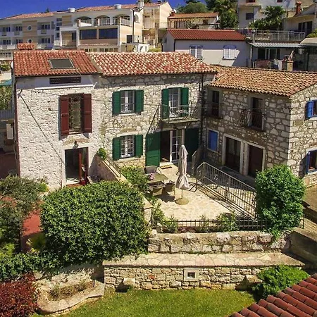 Rustikales Steinhaus Nur 300 Meter Zum Mit Meerblick, Grill, Terrasse 브르사르