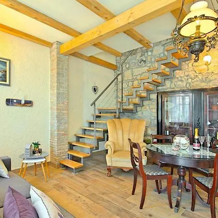 別荘 Rustikales Steinhaus Nur 300 Meter Zum Mit Meerblick, Grill, Terrasse