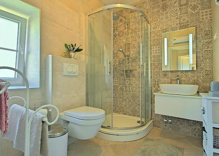 Rustikales Steinhaus Nur 300 Meter Zum Mit Meerblick, Grill, Terrasse 펜션 *