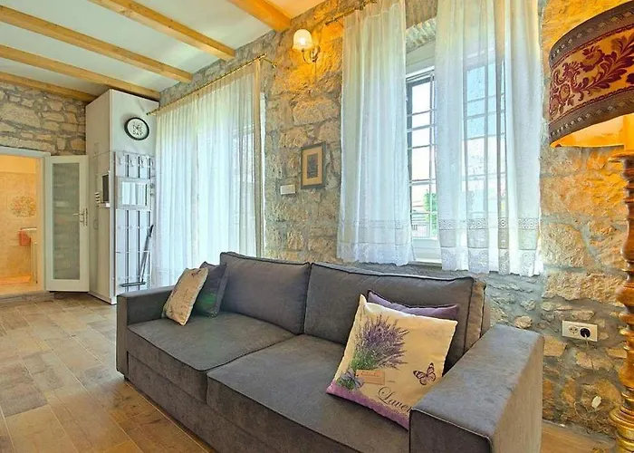 Rustikales Steinhaus Nur 300 Meter Zum Mit Meerblick, Grill, Terrasse *