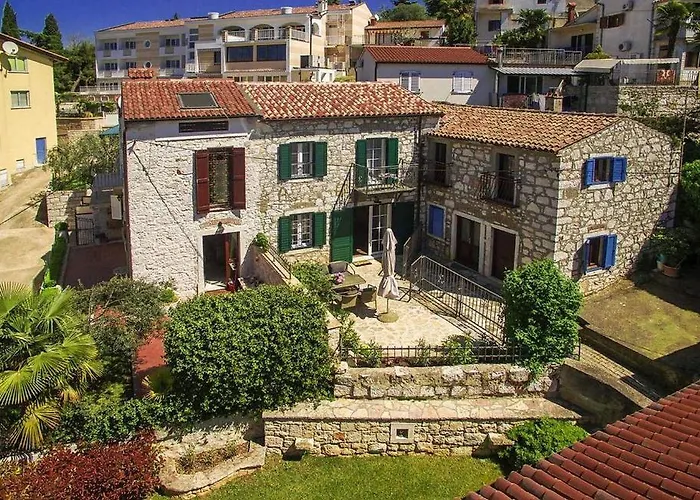 Rustikales Steinhaus Nur 300 Meter Zum Mit Meerblick, Grill, Terrasse 브르사르