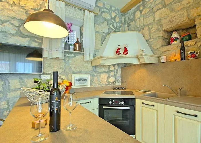 Rustikales Steinhaus Nur 300 Meter Zum Mit Meerblick, Grill, Terrasse 펜션